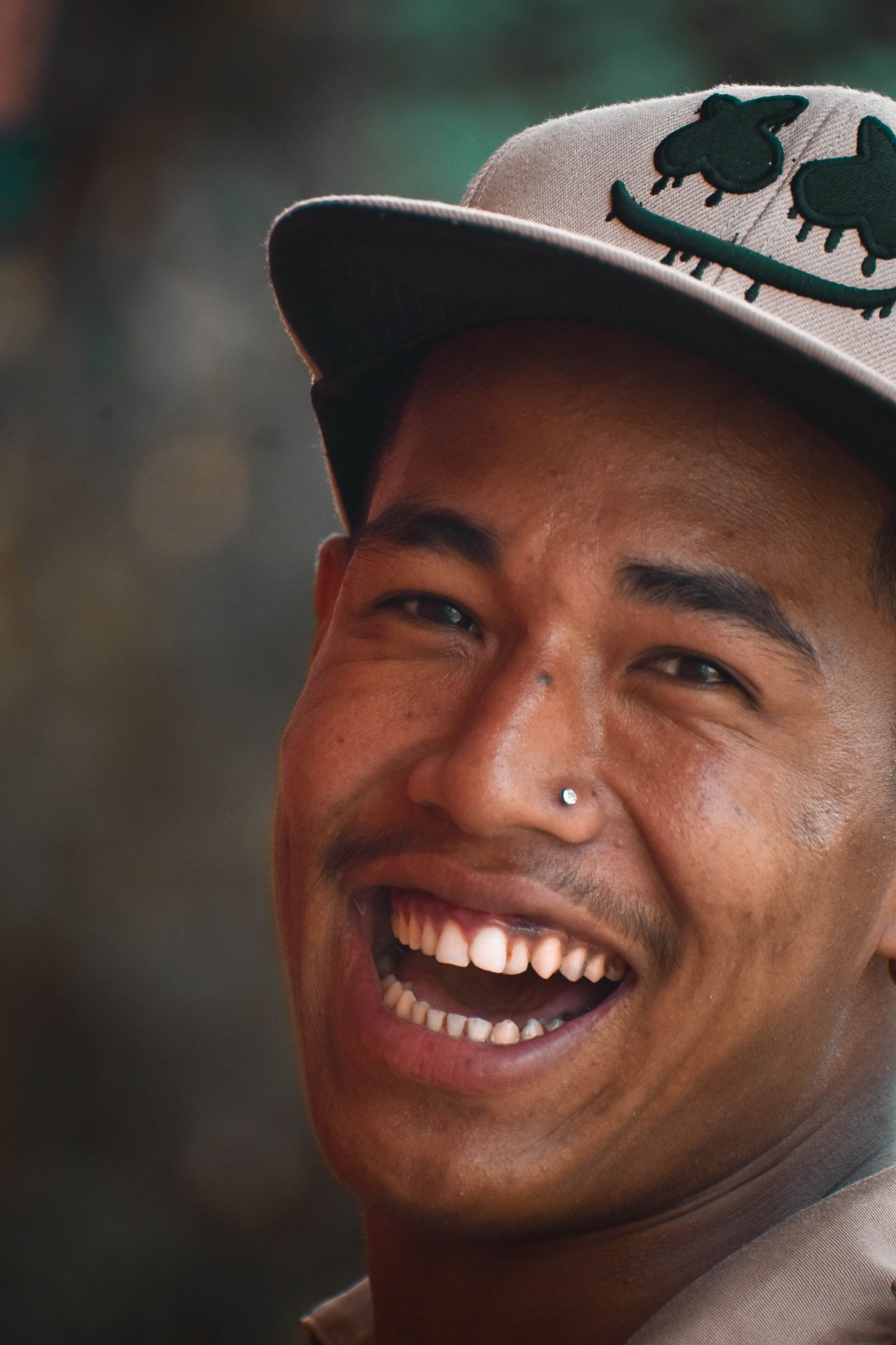 Patient smile after single implant, front tooth (sample image)
